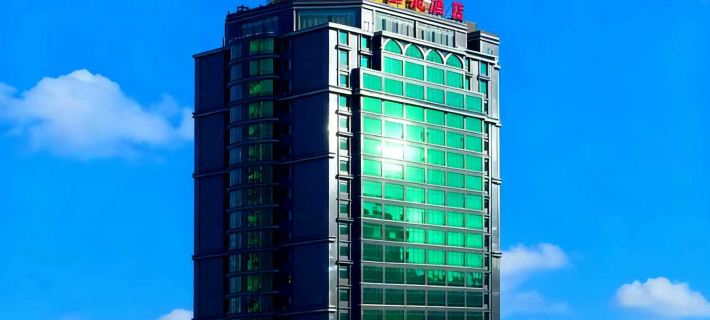 皇冠ホテル 興義（桔山広場夢楽城ショッピングセンター） 興義のホテル
