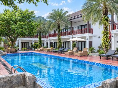 Vang Vieng Savanh Sunset View Resort