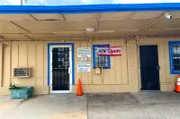 Holiday Motel Tulsa OK - Motels