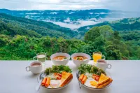 Long Huk Kao  Phu Chi Fa - breakfast