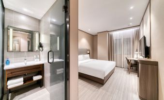 HanTing Hotel (Huzhou Yishang Street) - Housity