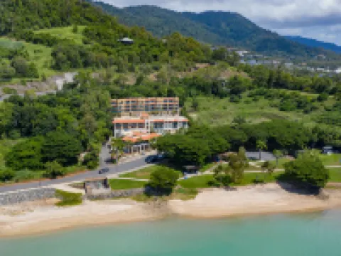 Shingley Beach Resort Whitsundays Hotels in Cannonvale