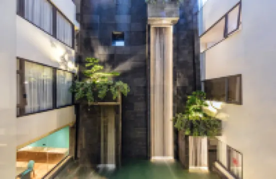 Qifu · JuE Hotel (Yantaishan Shangxiahang) Hotels near Shangxia Hang Historical Street