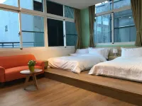 宅南民宿 台南 永康忠孝運動公園周辺のホテル