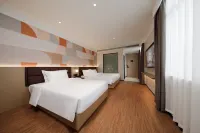 Elong Me Anlai Hotel (Zhaoqing Xiangang Town) Hotels near Tang Xiancha Huanggong Temple