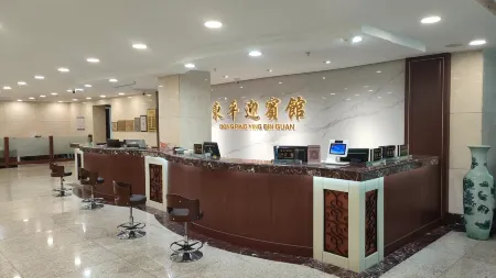 Dongpingying Hotel Отели рядом с достопримечательностью «Luoguanzhong Memorial Hall»