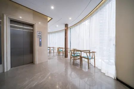 Mingting Hotel (Shenzhen Nanshan Subway Station Nanshan Book City Branch)
