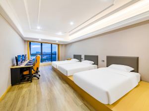 Net Fish E-sports Hotel (Changsha Environmental Protection College)