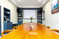 Qiandao Lake Canoe Town Homestay