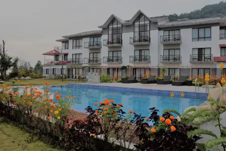 Sunshine Resort Pokhara - Your Private Paradise Отели в г. Lekhnath