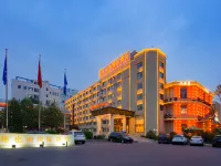 Vienna International Hotel (Beijing Qingyuan Road Metro Station) Hotels near Wangfujing Department Store (Huangcun East Street Branch)