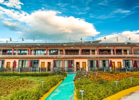 Purmei Lugu lake hotel