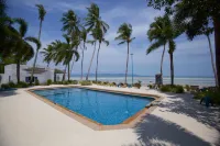 Lime N Soda Beachfront Resort - Beach