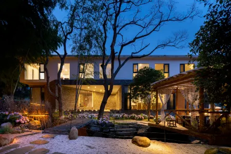 Lushan Banshandu Homestay Отели рядом с достопримечательностью «Haihuizhen»