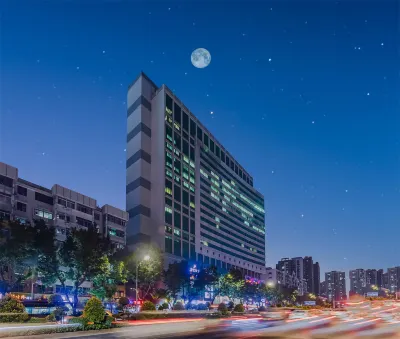 Borrman Hotel (Canton Tower, Sun Yat-sen University Metro Station, Pazhou Exhibition Center) Hotels in Guangzhou