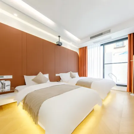 DDHouse · Pool View Design Aesthetic Homestay (Zhujiajian Wugongshi Wharf Airport)