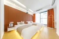 DDHouse · Pool View Design Aesthetic Homestay (Zhujiajian Wugongshi Wharf Airport)