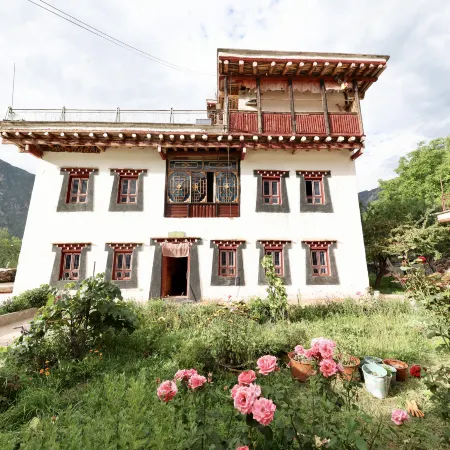 Danba E'qie Time Tibetan House Chinese Inn