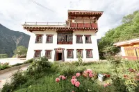 Danba E'qie Time Tibetan House Chinese Inn Hotels near Zhonglu Tibetan Village