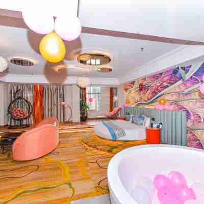 羅定邁睿國際酒店(汽車總站大潤發店) Rooms