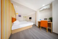 Rujia China Inn Hotel (Shanghai Jinshan City Beach)