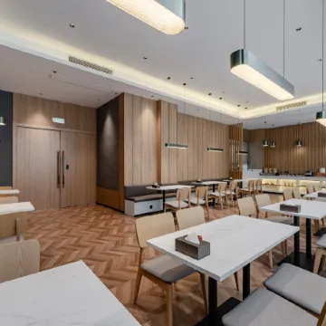 PHIREN Hotel (Loudi High speed Railway South Station, People's Government of Loudi, Loudi)