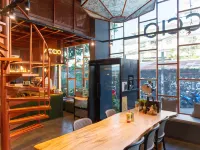 ISTY Design Hotel Hotels near Pa Tan