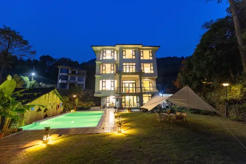 Tonglu Lijia No. 22 Swimming Pool Boutique Homestay (OMG Heartbeat Paradise) - สระว่ายน้ำแบบอินฟินิตี้
