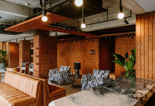 더 코무 창구 발리 객실