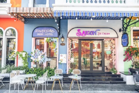 Riverside Mini Hotel Grand World Phu Quoc Отели рядом с достопримечательностью «Grand World Phu Quoc»