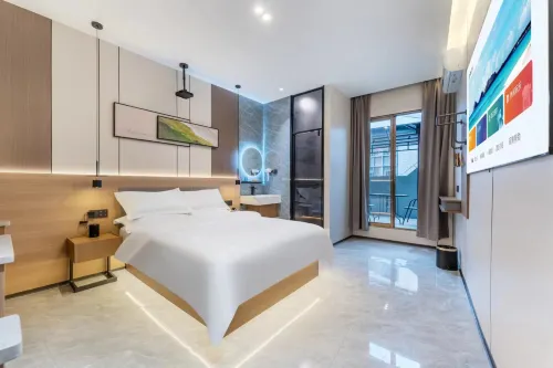 Peninsula Smart Hotel (Fuzhou Yantaishan Student Street)