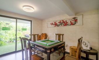 OMGTonglu Qingcheng Time Homestay (Heartbeat Paradise Store)