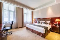 Baiyun Hotel (West Building) Hotels near White Pagoda Mountain Park