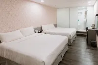 O Fun Hotel