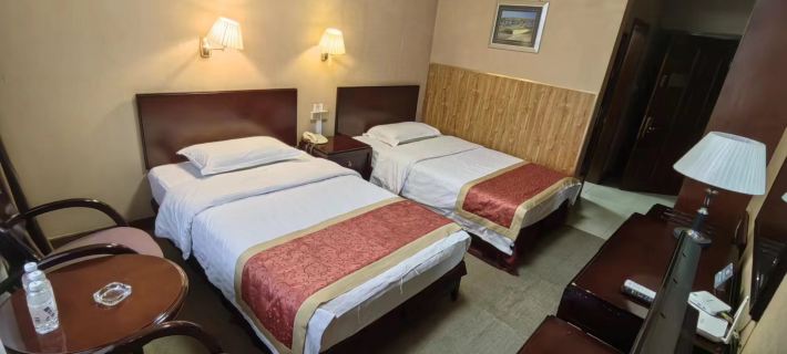 Yanqi Hotel Hotéis em Condado de Yanqi Hui