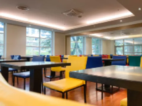 承攜行旅學產文教會館高雄美術館