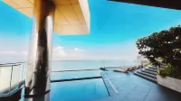 EDGE Sea View Holiday Inn Central Pattaya SEA - balneario