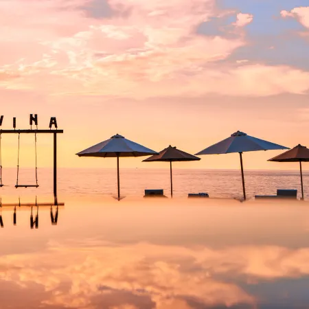 Lovina Beach Club & Resort Отели рядом с достопримечательностью «Пляж Ловина»