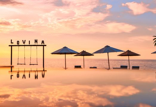 1. 러비나 비치 클..