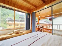 Zhaoxing Dong Village Dongjia Homestay Chinese Inn