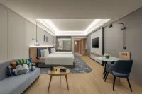 voco Guangzhou Shifu Hotels in 