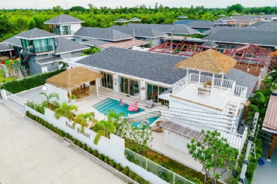 Pool House Pool Villa Cha-Am