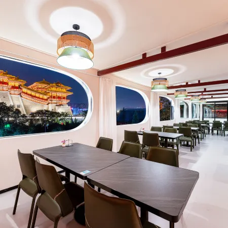 Luoyang Mitang View B&B (Yingtianmen Mingtang Paradise Scenic Area Store