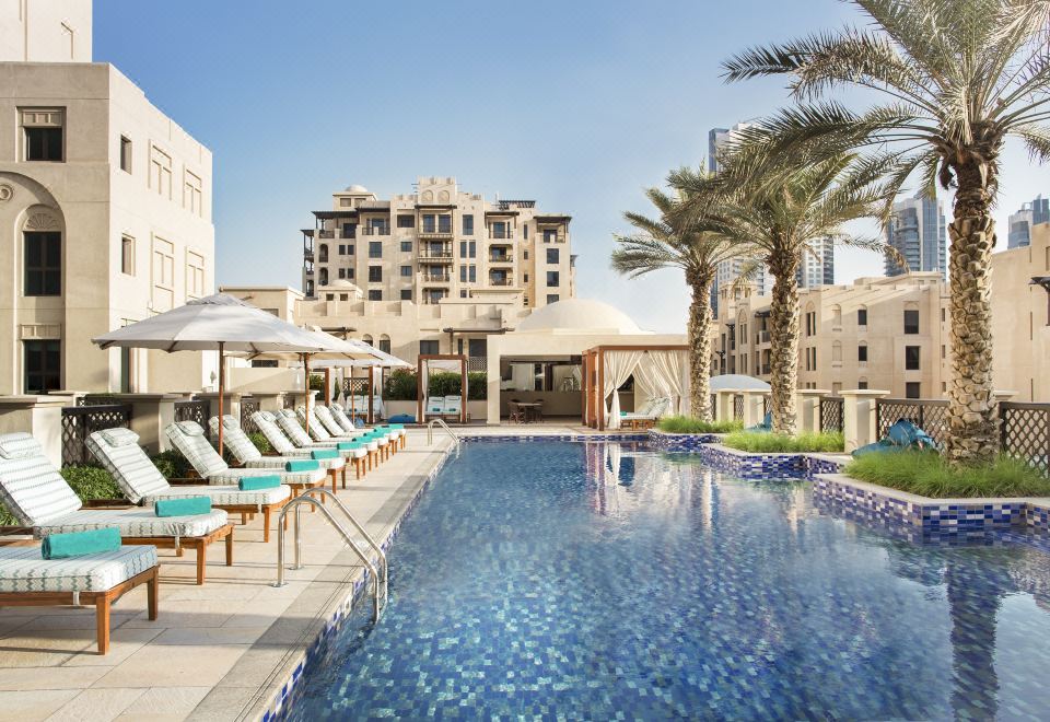 헤리지티 호텔 야경