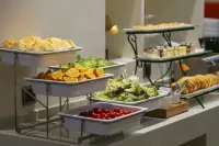 Century Star Boutique Hotel (Zhoukou Railway Station Red Star Macalline Branch) - Morgenmad