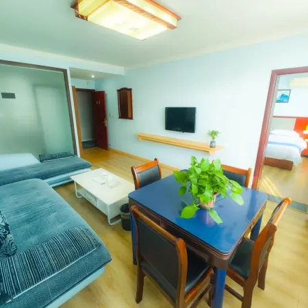 Tianyi Holiday Hotel