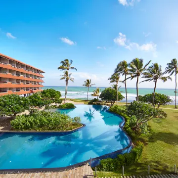Hikka Tranz by Cinnamon Hotels near Tsunami Memorial