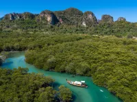 SAii Phi Phi Island Village - Sea View
