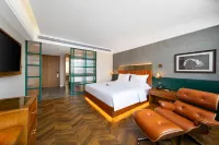 Zhefei Hotel (Chengwu Feicui City) Hotels in Chengwu