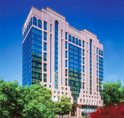 Sheraton Khalidiya Hotel Hotel a 